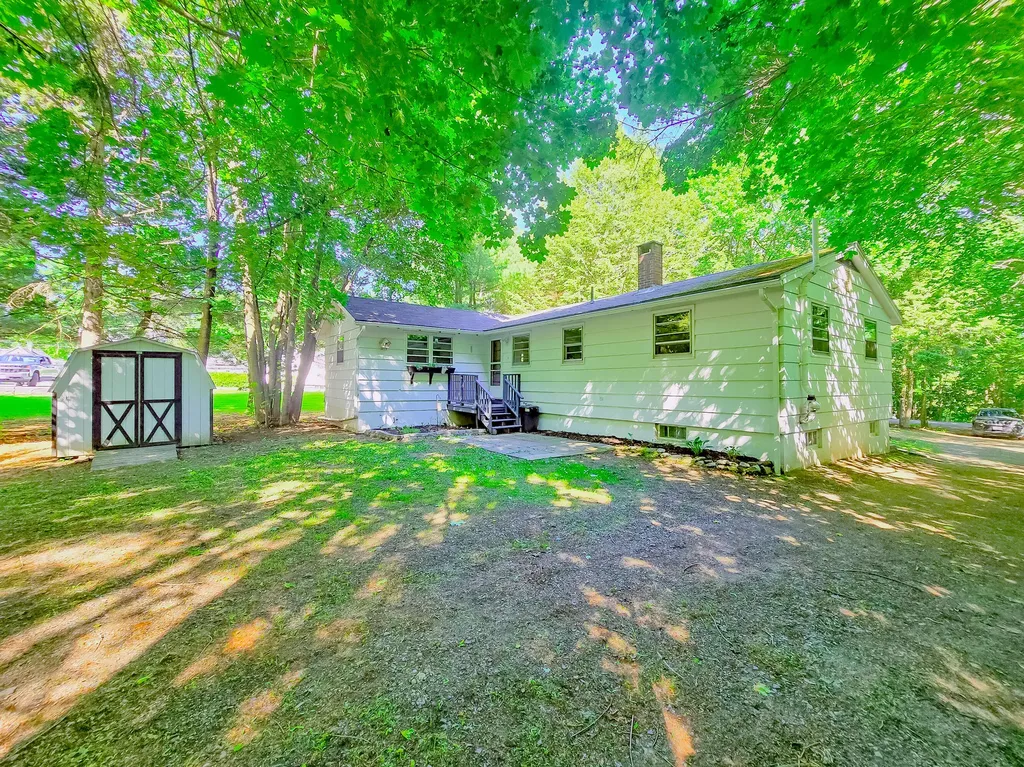 26 Old County Road Hampden ME 04444