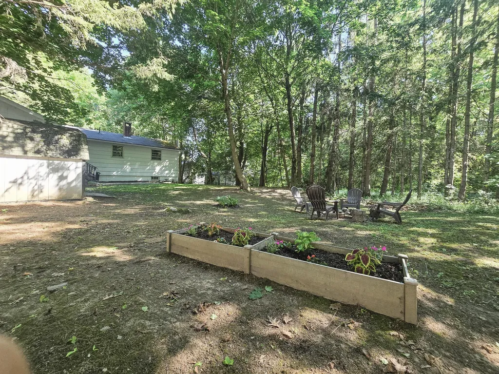 26 Old County Road Hampden ME 04444