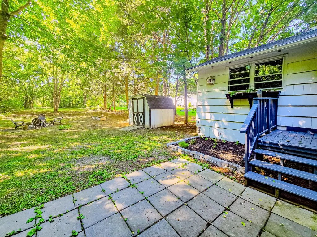 26 Old County Road Hampden ME 04444