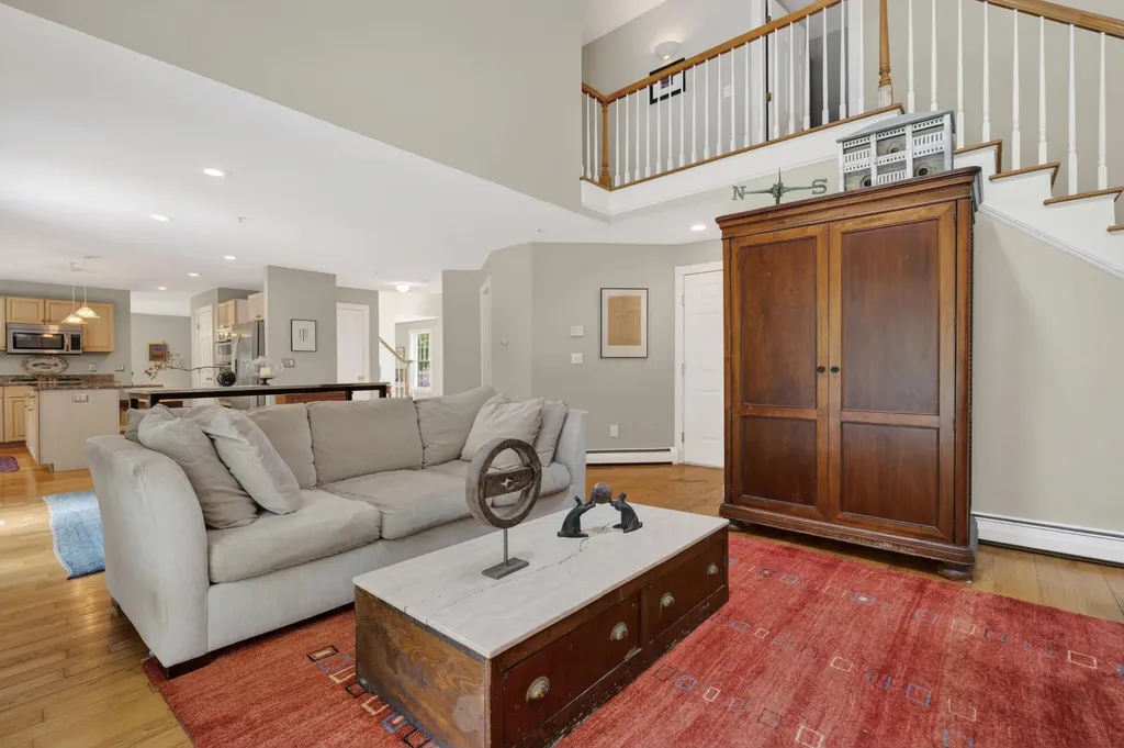14 Summit Terrace Falmouth ME 04105