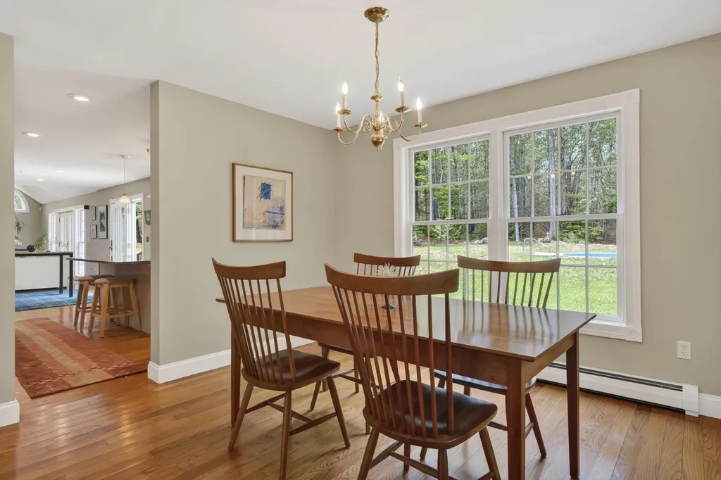 14 Summit Terrace Falmouth ME 04105