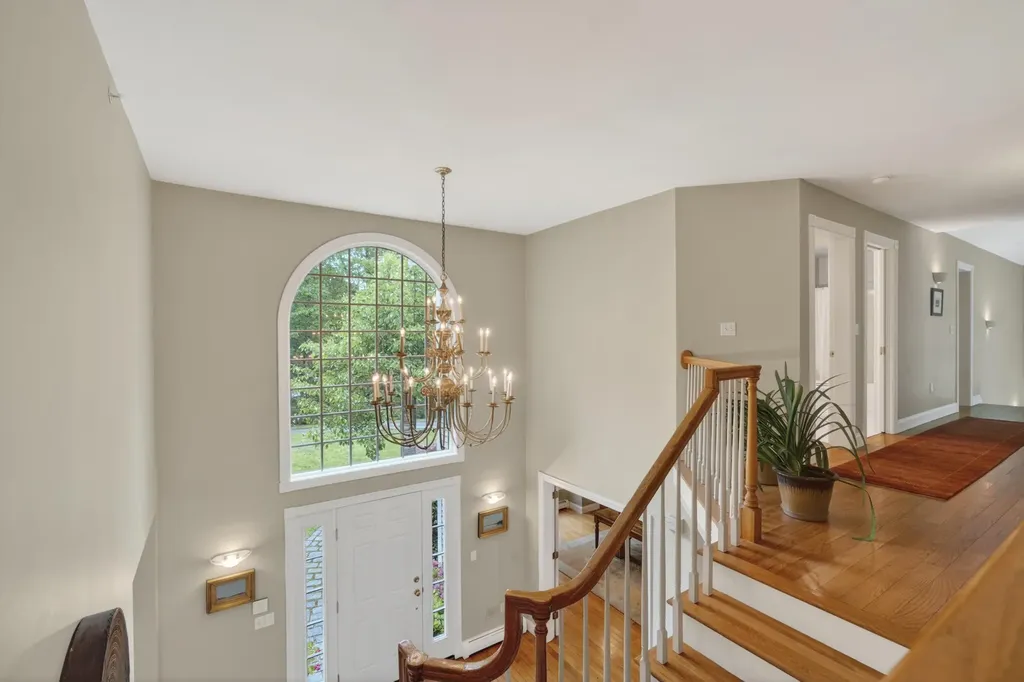 14 Summit Terrace Falmouth ME 04105