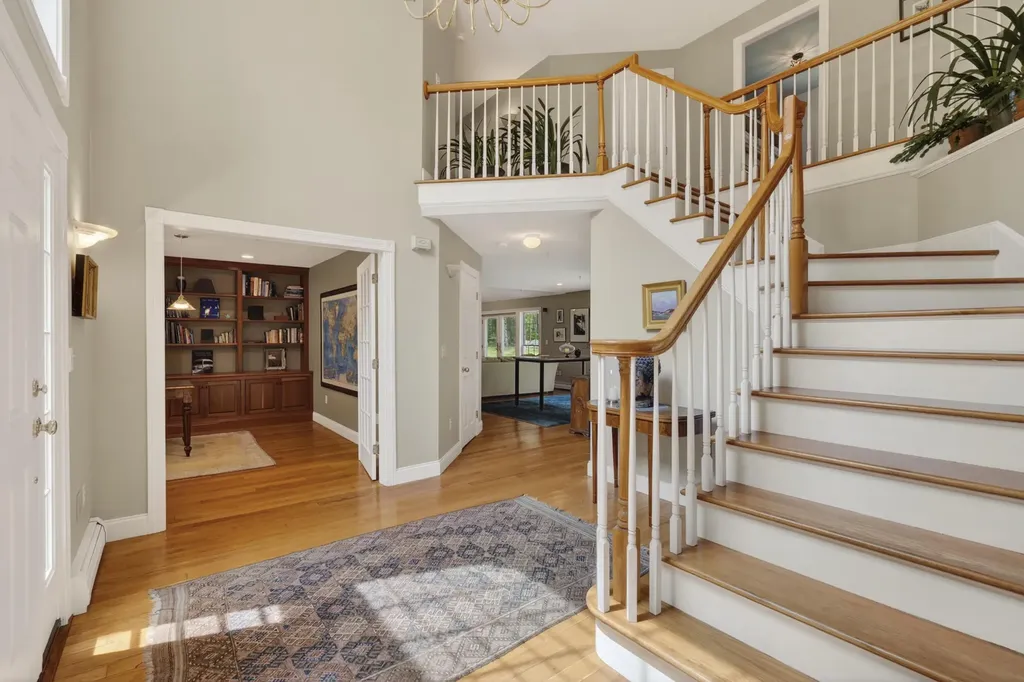 14 Summit Terrace Falmouth ME 04105