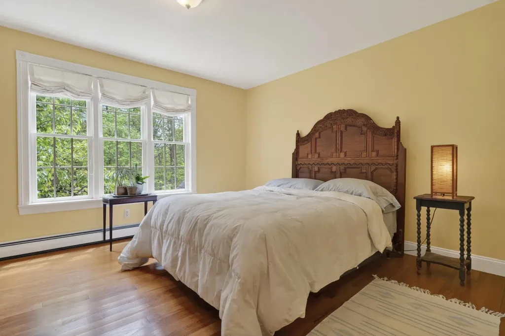 14 Summit Terrace Falmouth ME 04105