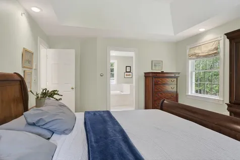 14 Summit Terrace Falmouth ME 04105