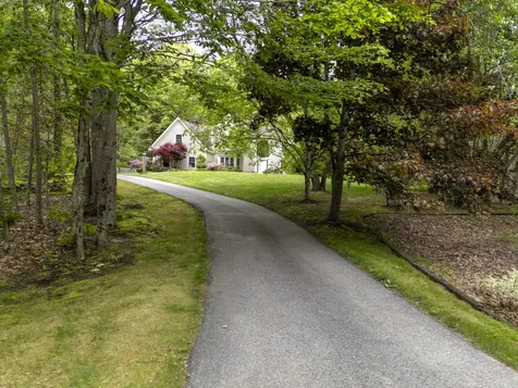 14 Summit Terrace Falmouth ME 04105