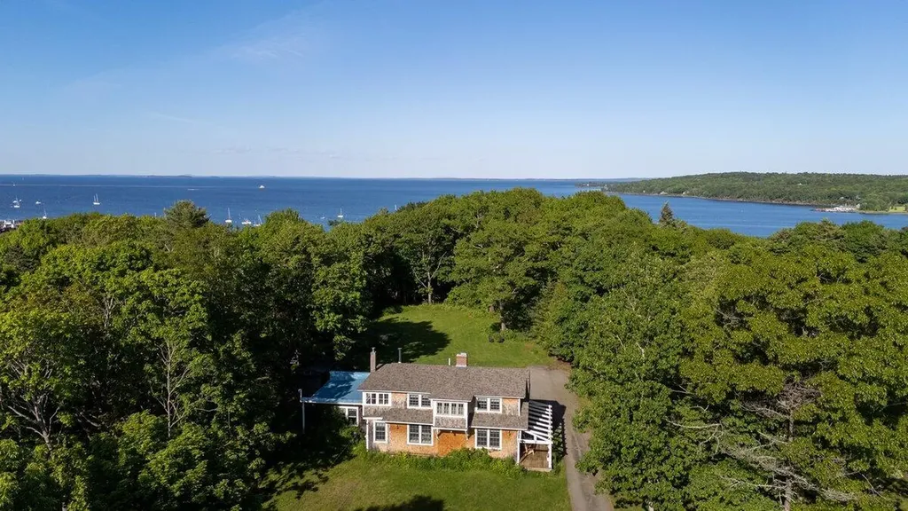 44 Ingraham Drive Owls Head ME 04854