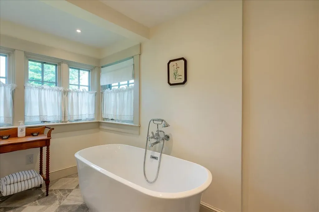 44 Ingraham Drive Owls Head ME 04854