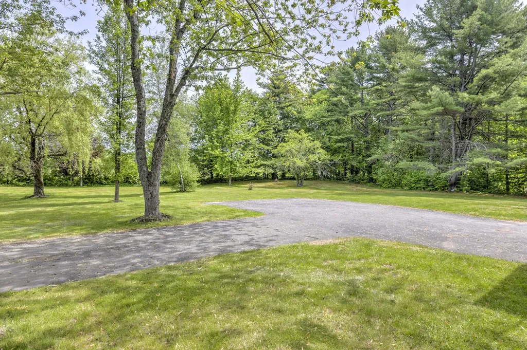 95 Raymond Hill Road Raymond ME 04071