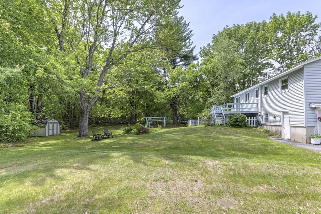 95 Raymond Hill Road Raymond ME 04071