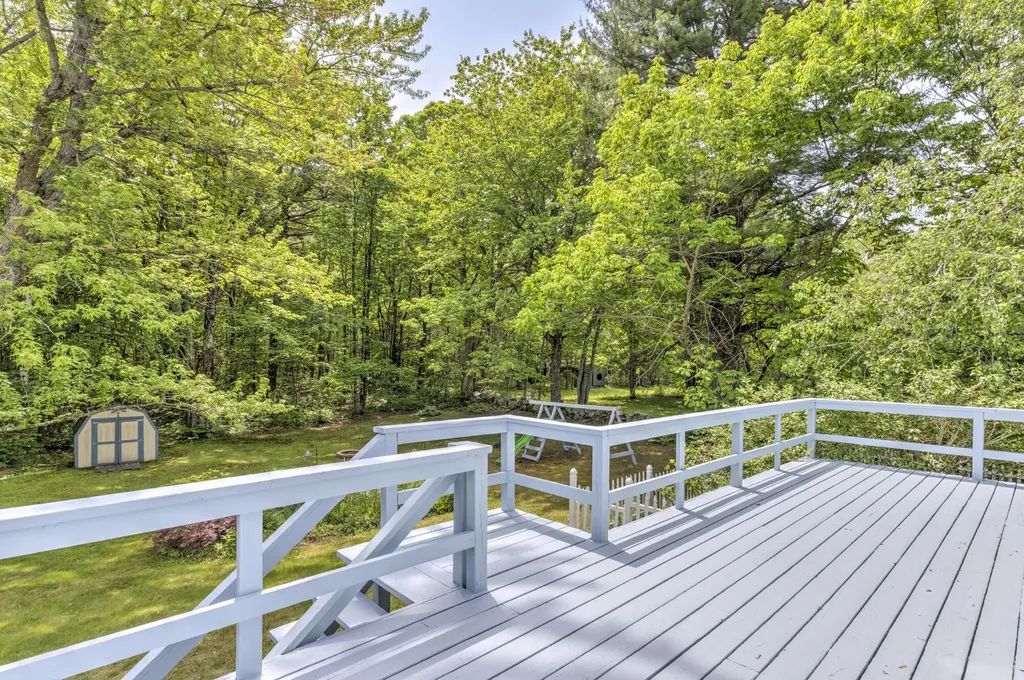 95 Raymond Hill Road Raymond ME 04071