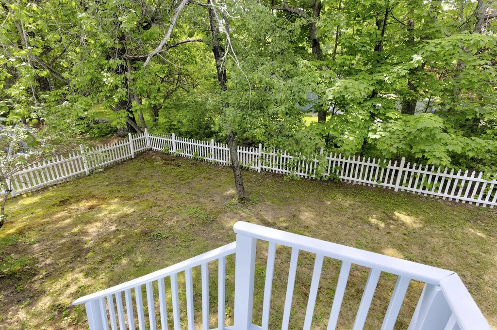95 Raymond Hill Road Raymond ME 04071