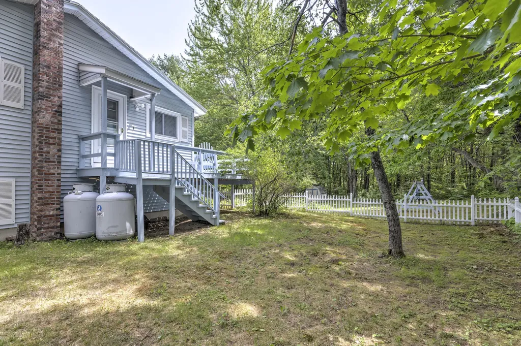95 Raymond Hill Road Raymond ME 04071
