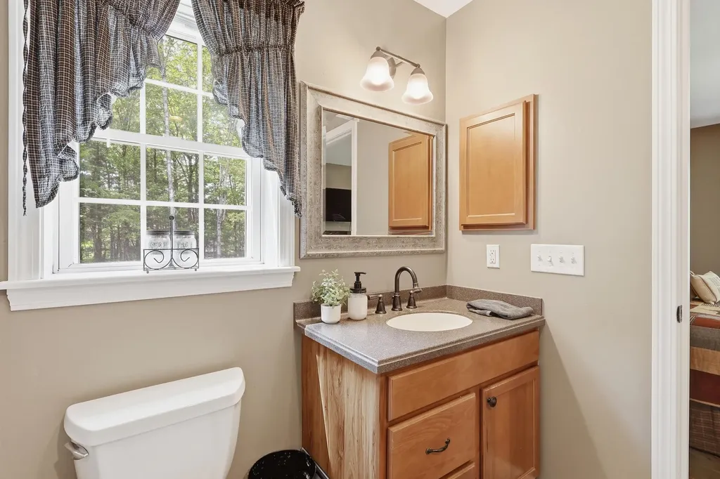 45 Fortin Drive Minot ME 04258