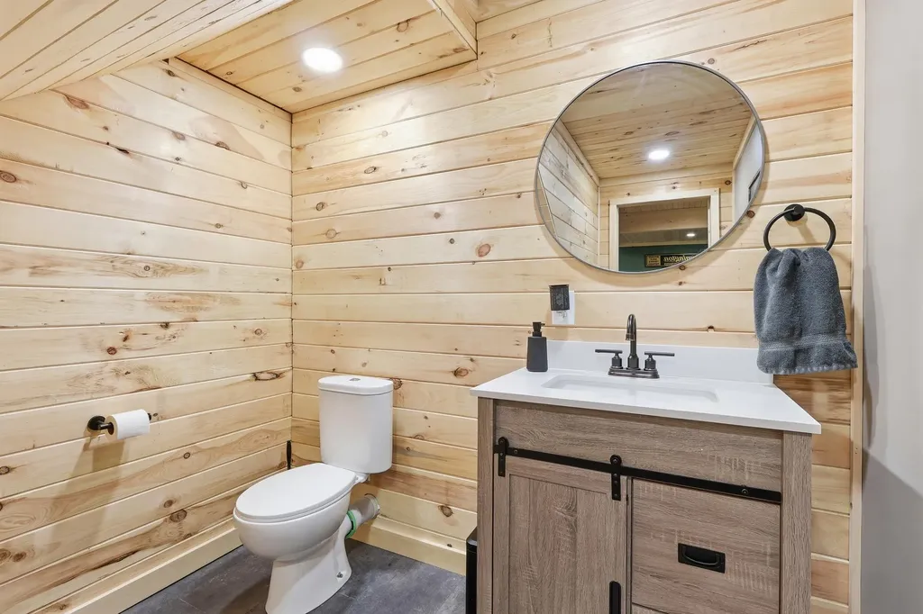45 Fortin Drive Minot ME 04258