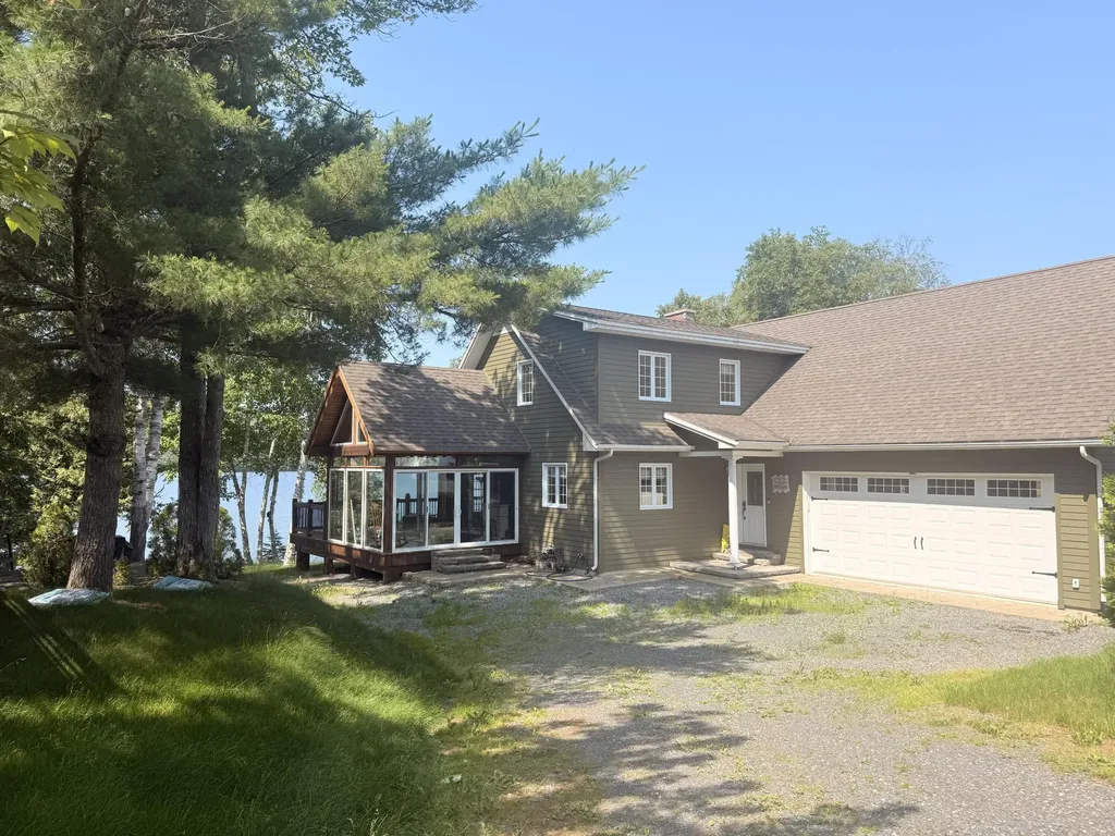 446 E Van Buren Cove Road T17 R3 Wels ME 04785
