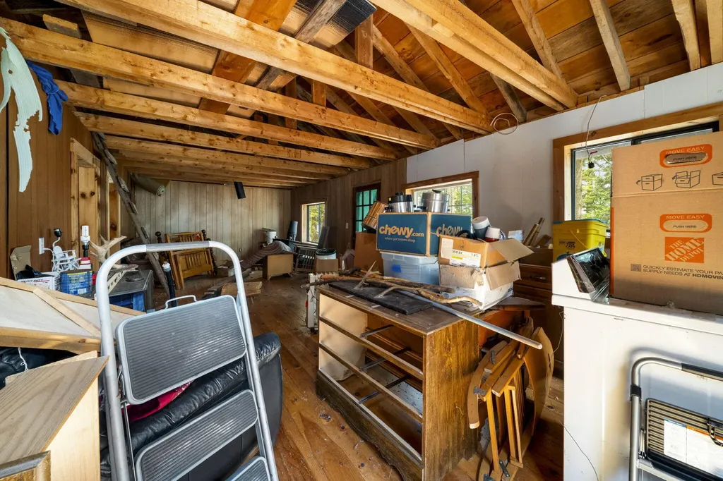 8 Derek Way Harpswell ME 04079