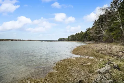 8 Derek Way Harpswell ME 04079