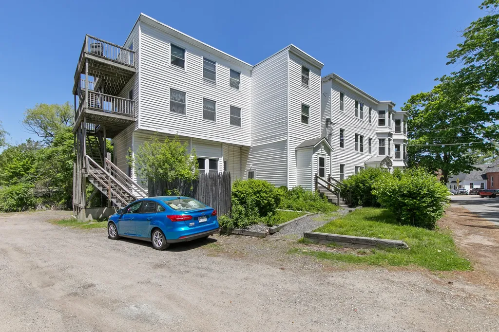 7 Huntress Street Portland ME 04102