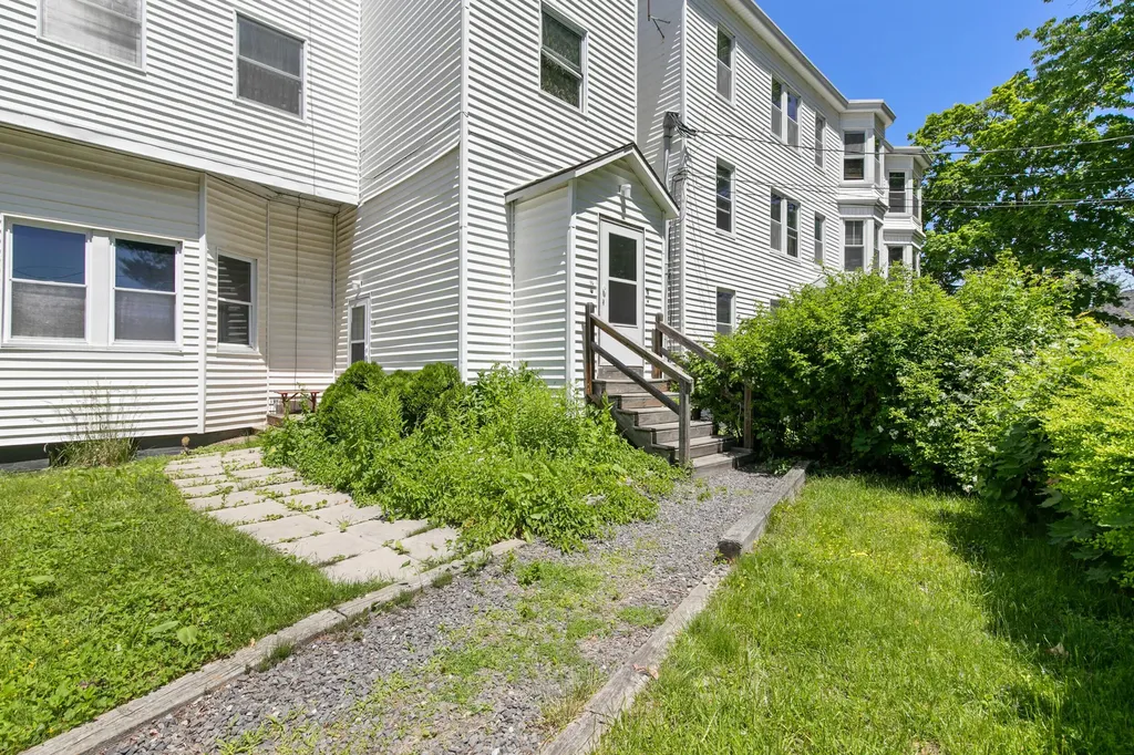 7 Huntress Street Portland ME 04102