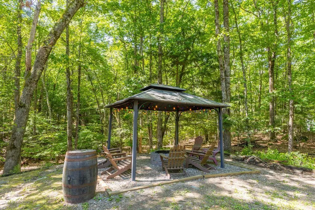 50 Northland Road Waterboro ME 04061