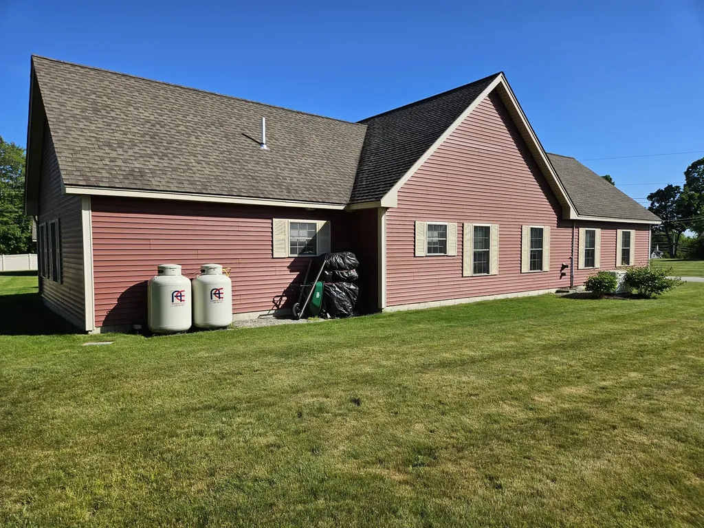 8 Chickadee Lane Hampden ME 04444