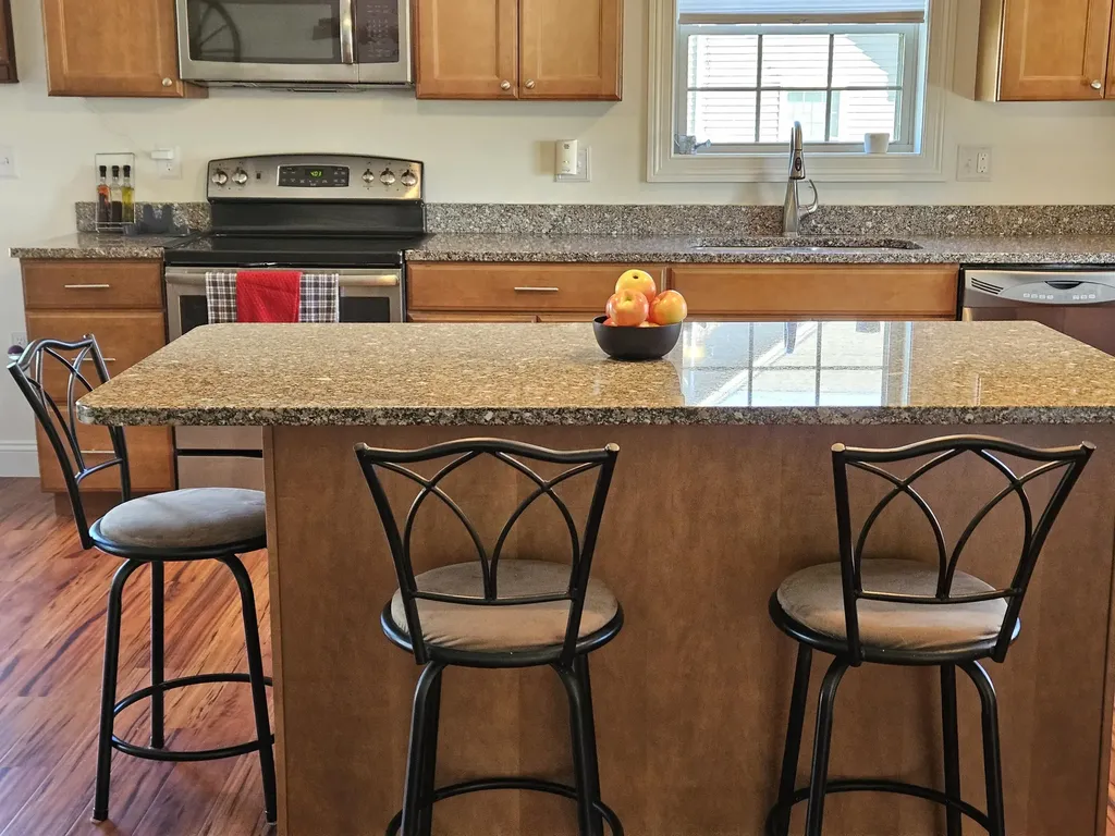 8 Chickadee Lane Hampden ME 04444