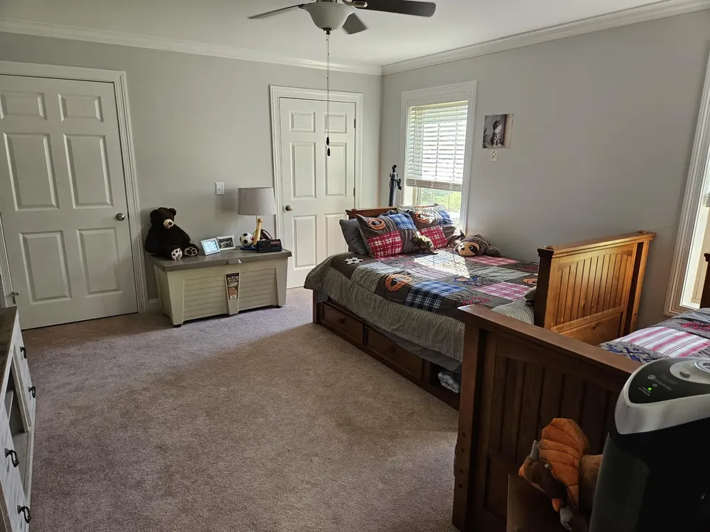 8 Chickadee Lane Hampden ME 04444