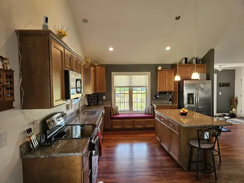 8 Chickadee Lane Hampden ME 04444