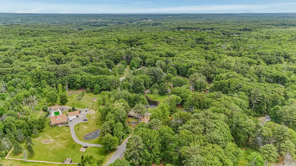 12 Brookside Drive Standish ME 04084