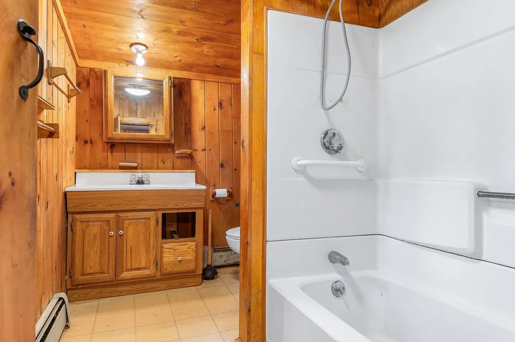145 Eagle Road Acton ME 04001