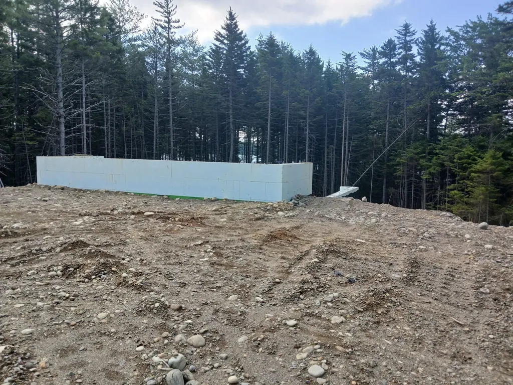 Lot # 16.1 Middle Road Carrying Place Town Twp ME 04961