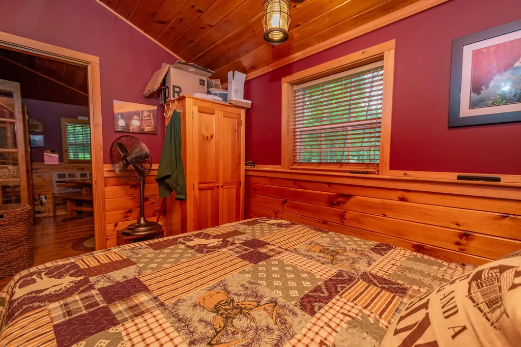 5 Dusty Lane Brownville ME 04414
