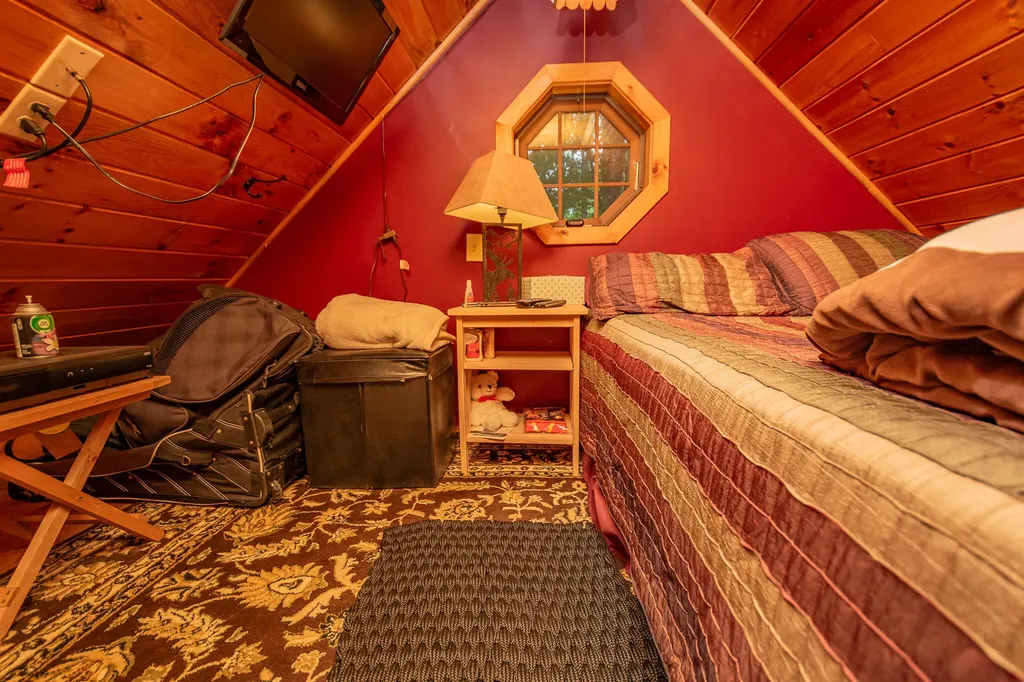 5 Dusty Lane Brownville ME 04414