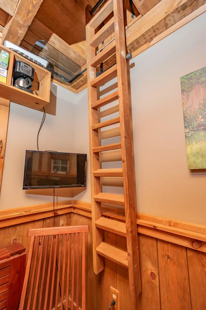5 Dusty Lane Brownville ME 04414