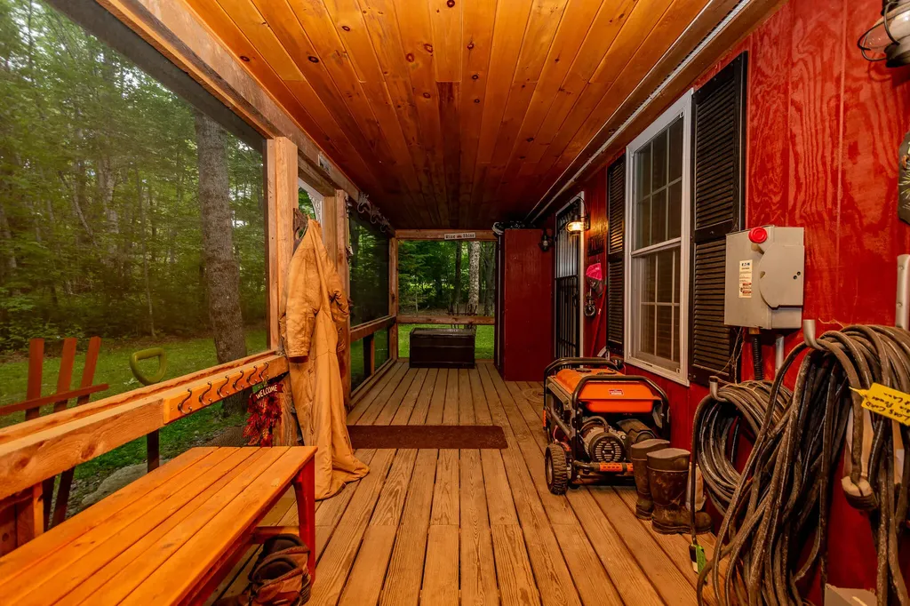 5 Dusty Lane Brownville ME 04414