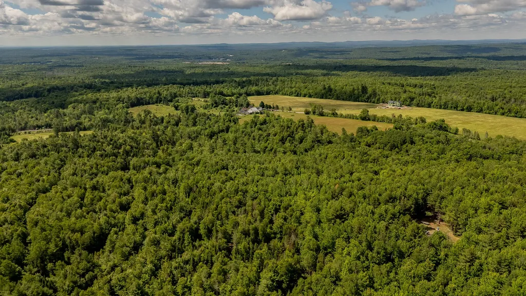 5 Dusty Lane Brownville ME 04414