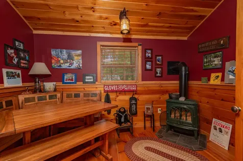 5 Dusty Lane Brownville ME 04414