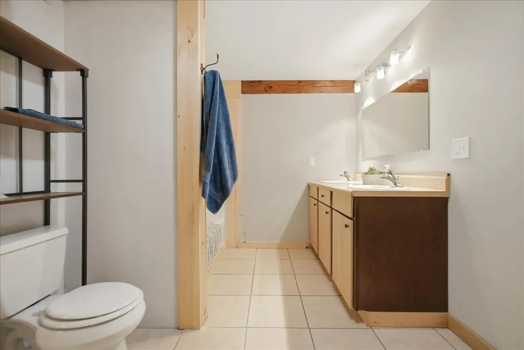 37 Beechwood Drive Winthrop ME 04364