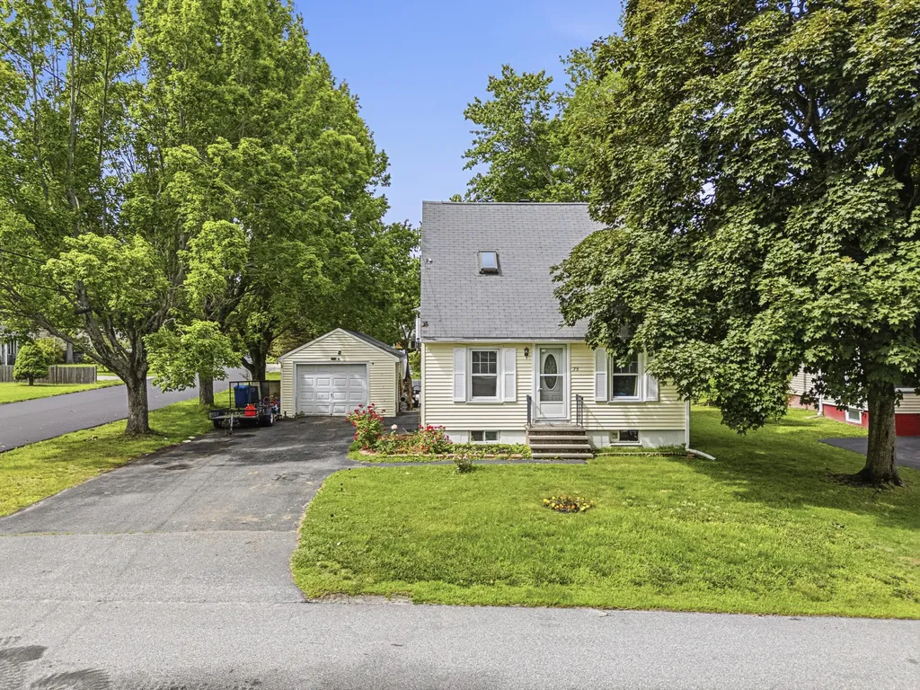 35 Union Street Westbrook ME 04092