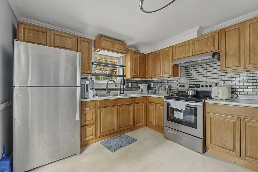 35 Union Street Westbrook ME 04092