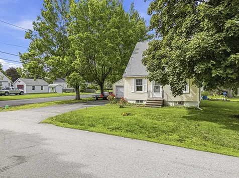 35 Union Street Westbrook ME 04092