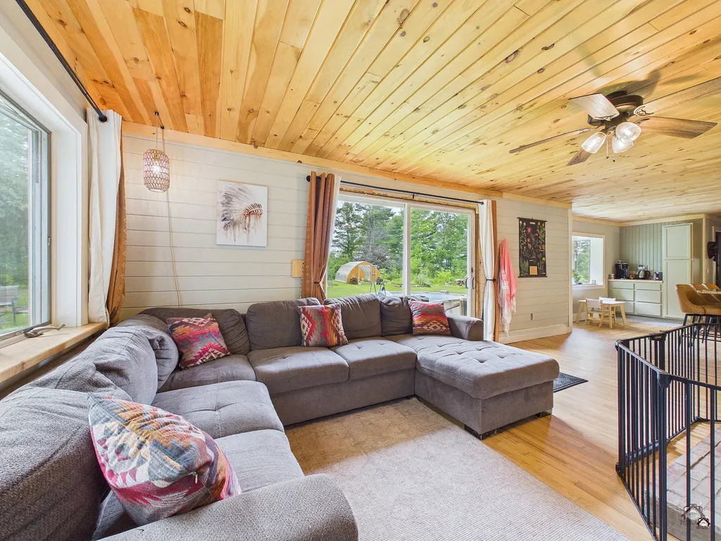 173 Tibbetts Road Exeter ME 04435