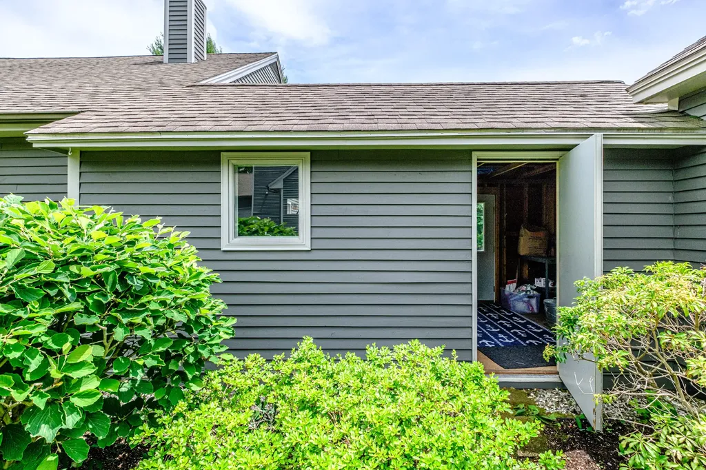 232 Bluff Road Yarmouth ME 04096
