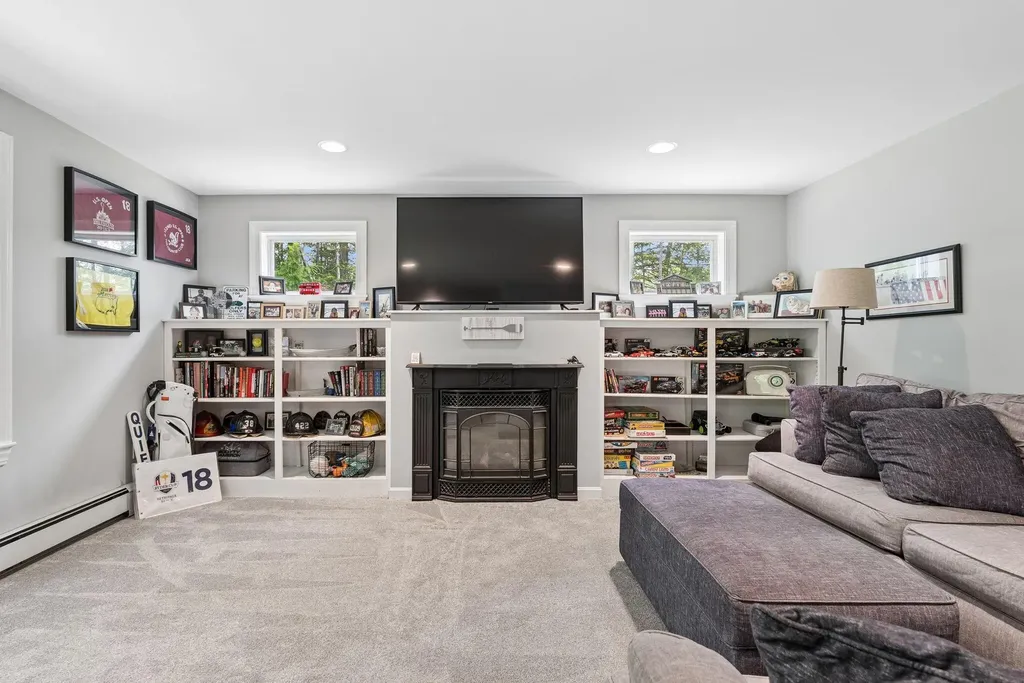 83 Brown's Ferry Drive West Bath ME 04530