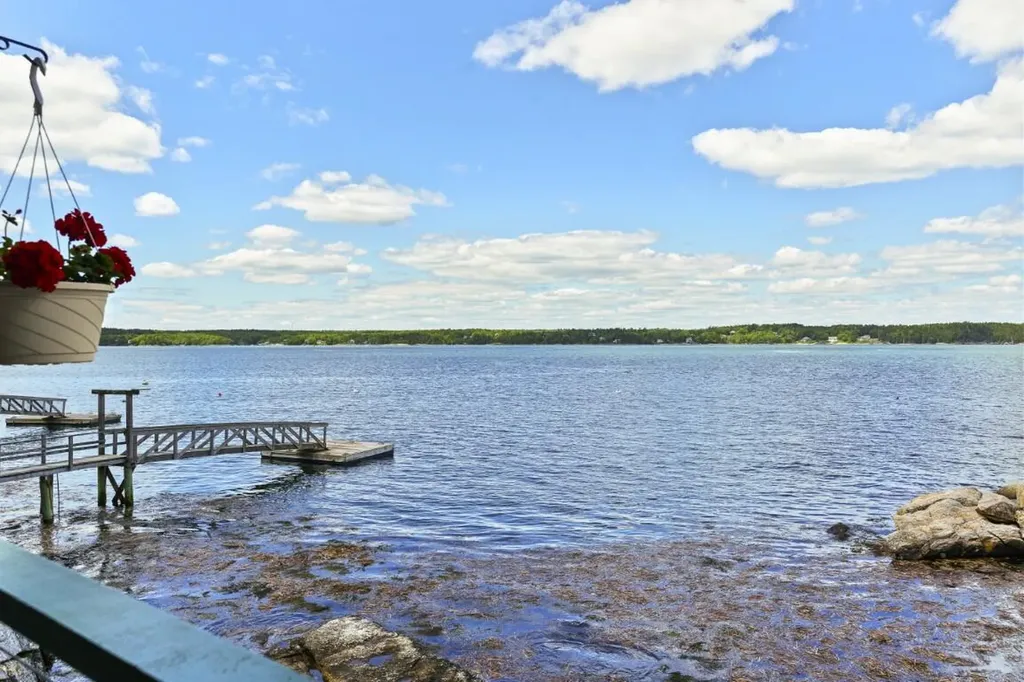 236 Dogfish Head Road Southport ME 04576