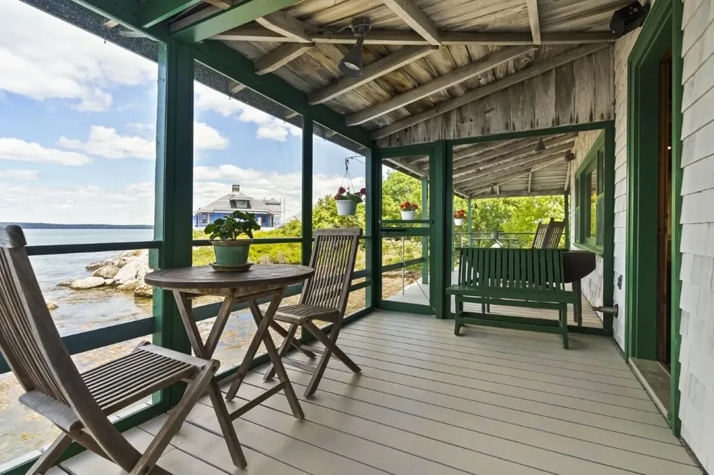 236 Dogfish Head Road Southport ME 04576