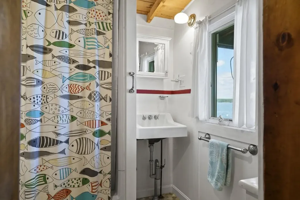 236 Dogfish Head Road Southport ME 04576