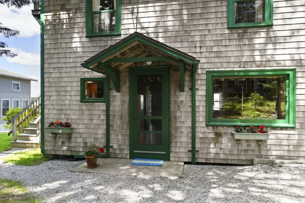 236 Dogfish Head Road Southport ME 04576