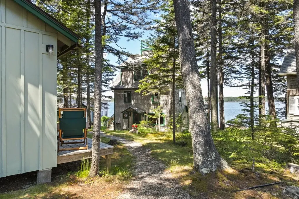 236 Dogfish Head Road Southport ME 04576